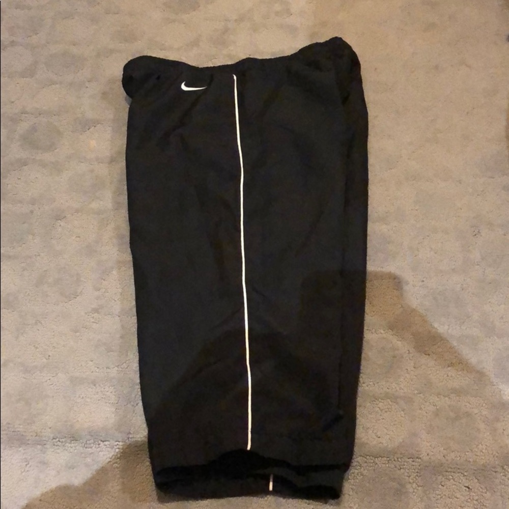 Nike crop Women XS Black Color